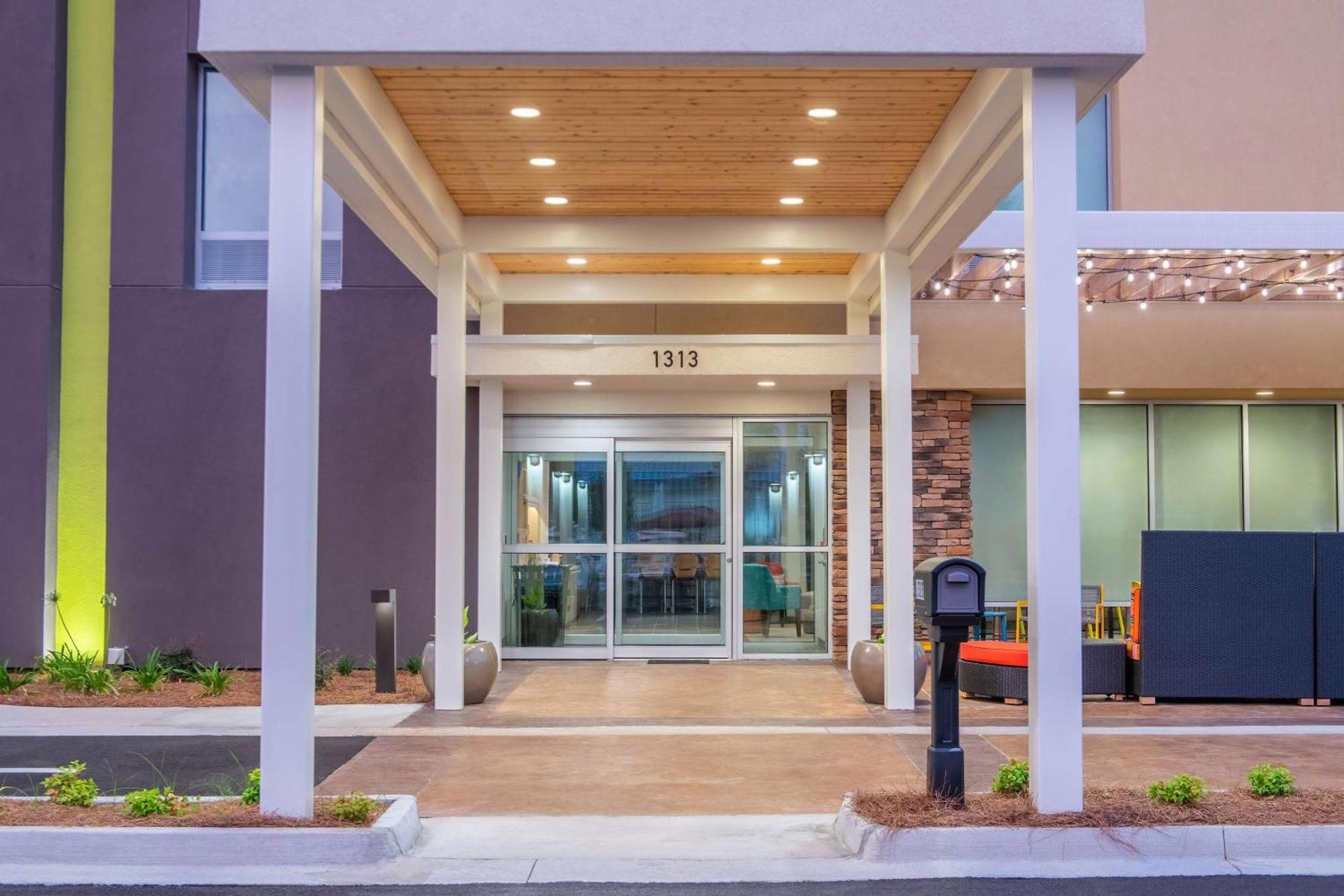 Home2 Suites By Hilton Kingsland Exterior photo