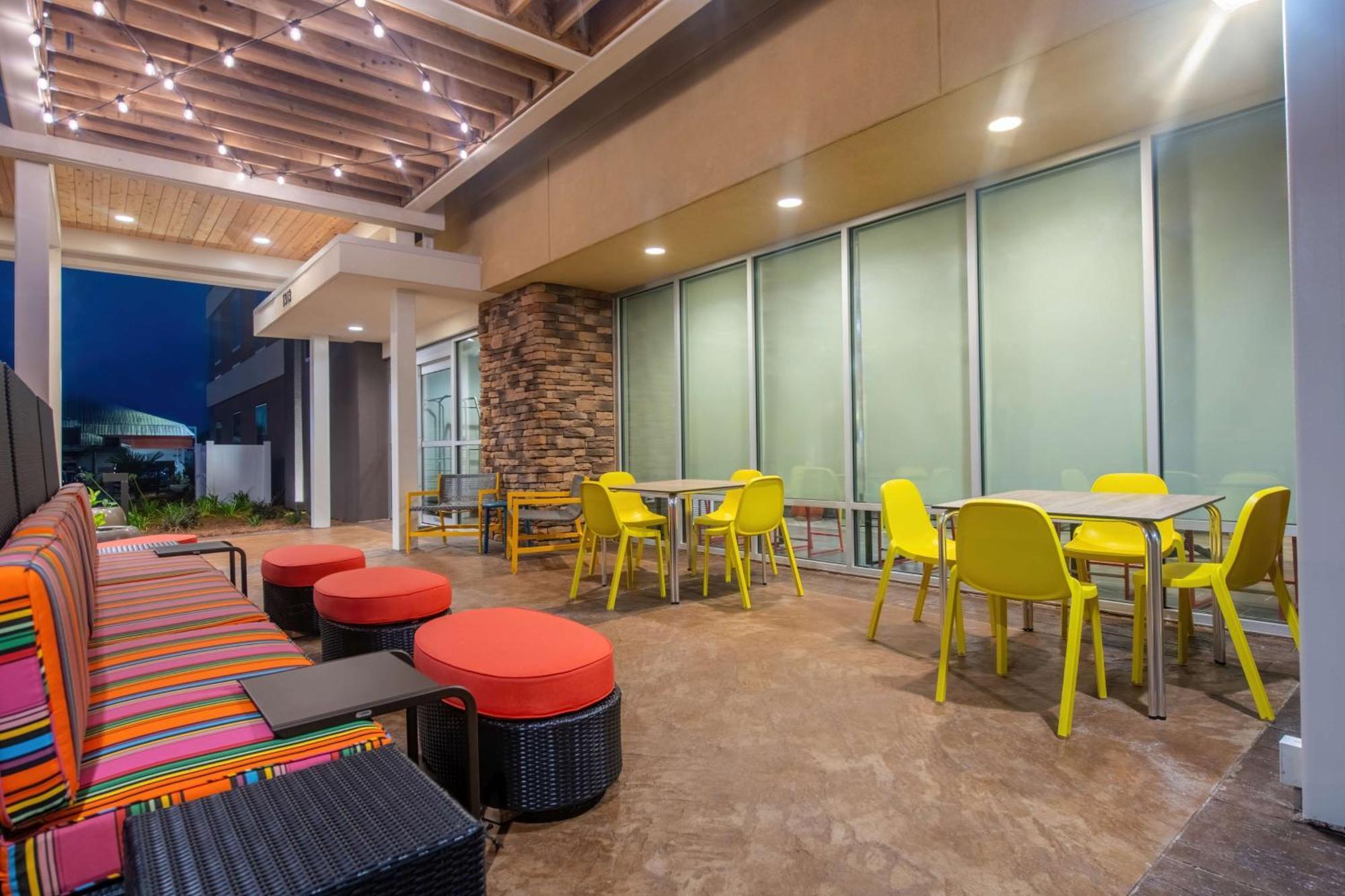 Home2 Suites By Hilton Kingsland Exterior photo